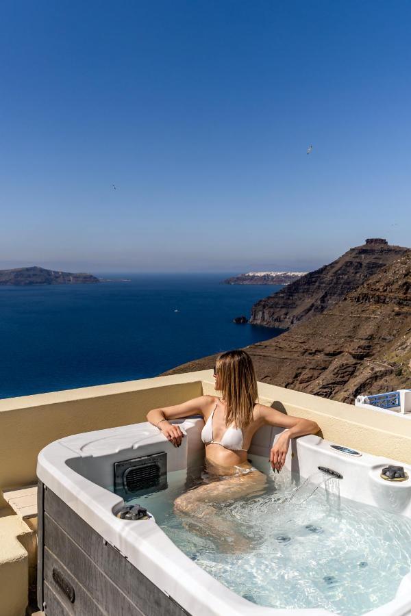 Alma Libre Suites Fira  Zewnętrze zdjęcie